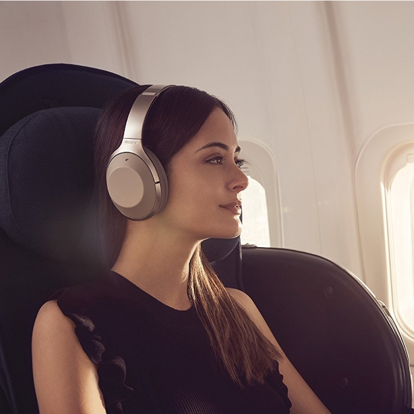 Usar auriculares con cancelación de ruido para dormir? vs aislante
